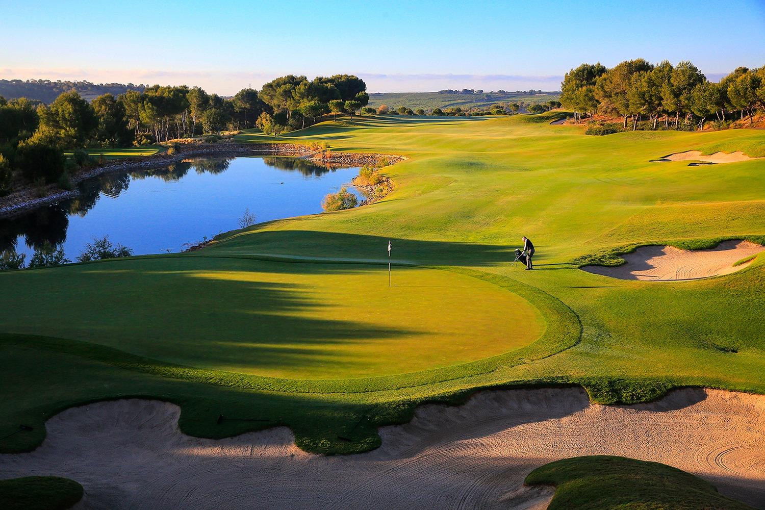 Luxury-New-Build-Villas-in-Las-Colinas-Golf-and-Country-Club-Orihuela-Costa-16 Luxury New Build 3 Bedroom Villa with Private Pool for Sale in Las Colinas Golf, Orihuela Costa