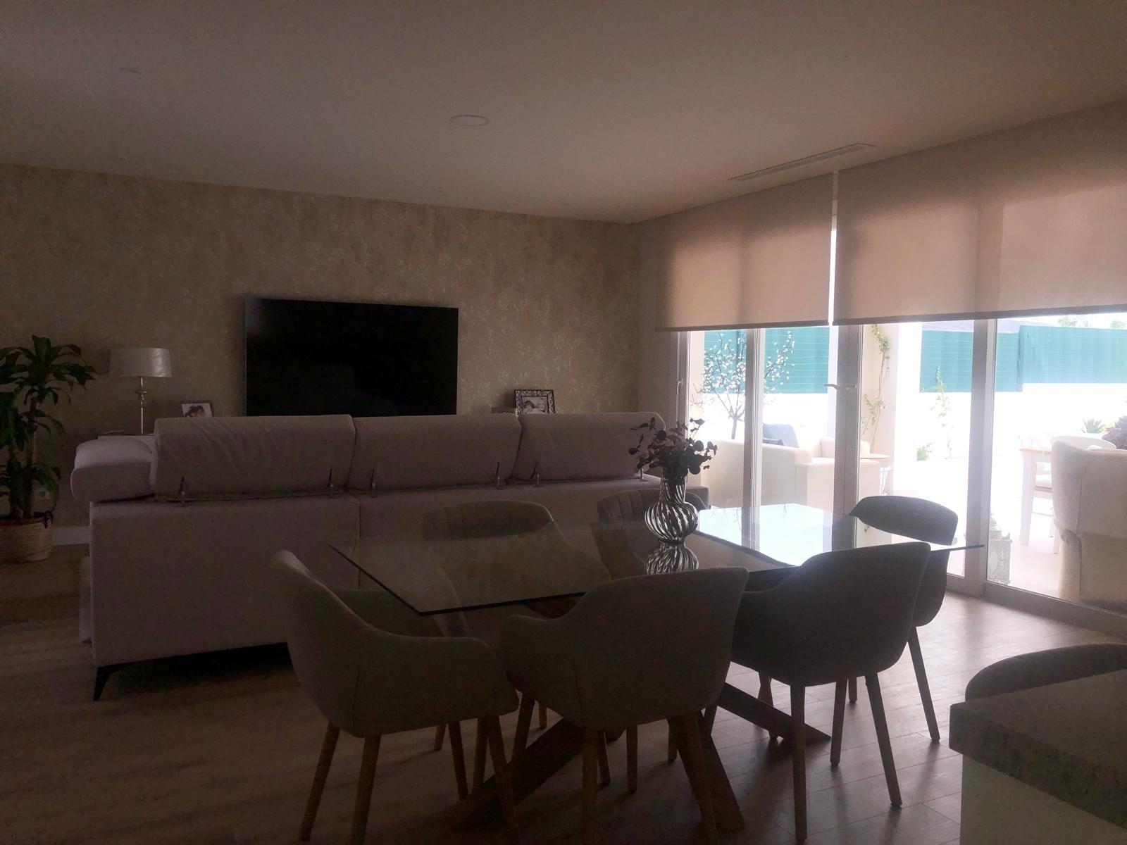 Living and dining room in a single-storey villa in Pinoso, Alicante