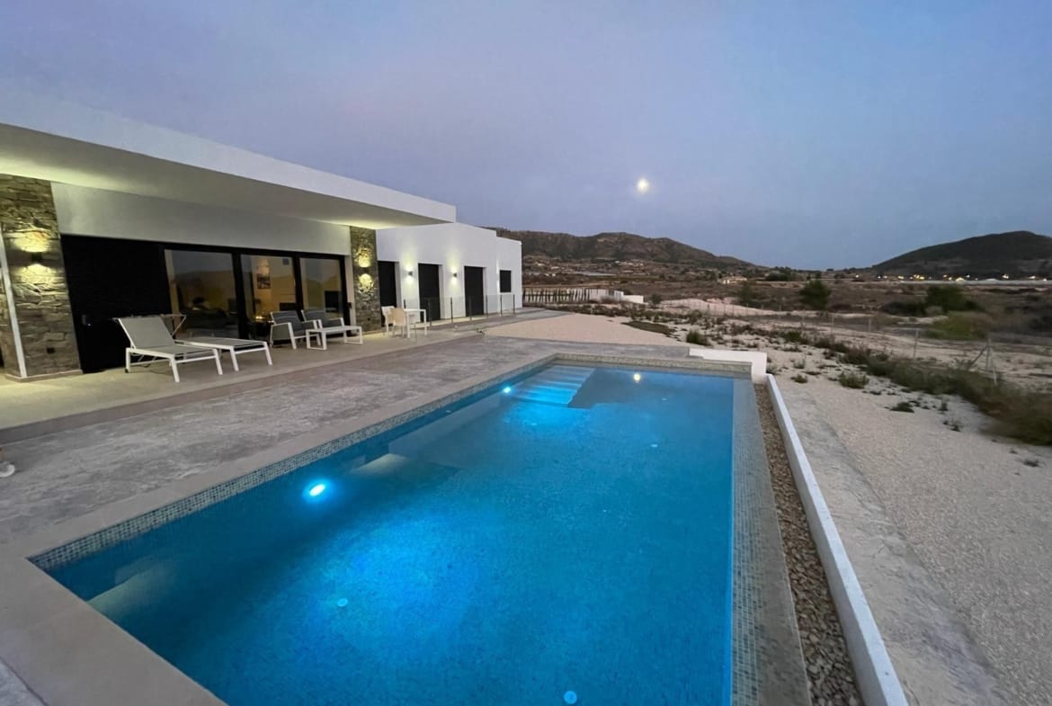 Illuminated private pool at a country villa in Pinoso, Alicante