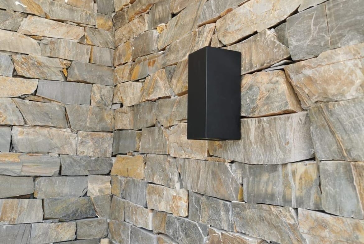 Natural stone wall detail at a new build villa in Pinoso, Alicante