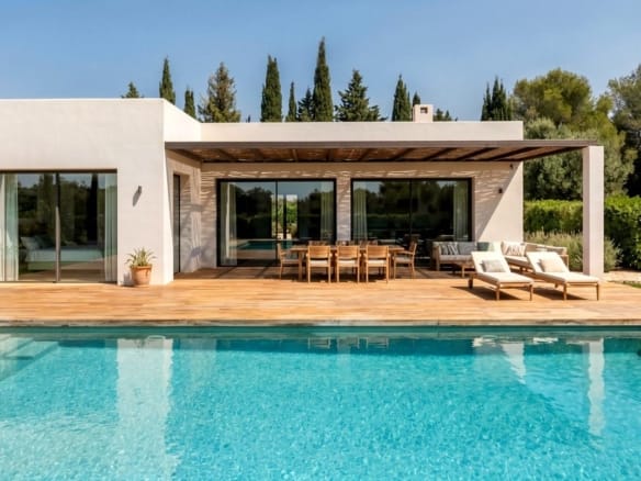 3 bedroom custom build country villa with private pool in Pinoso, Alicante