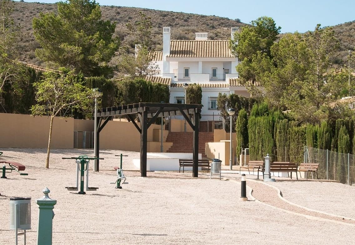 Landscaped communal grounds with outdoor exercise equipment in Las Palas, Fuente Álamo, Murcia