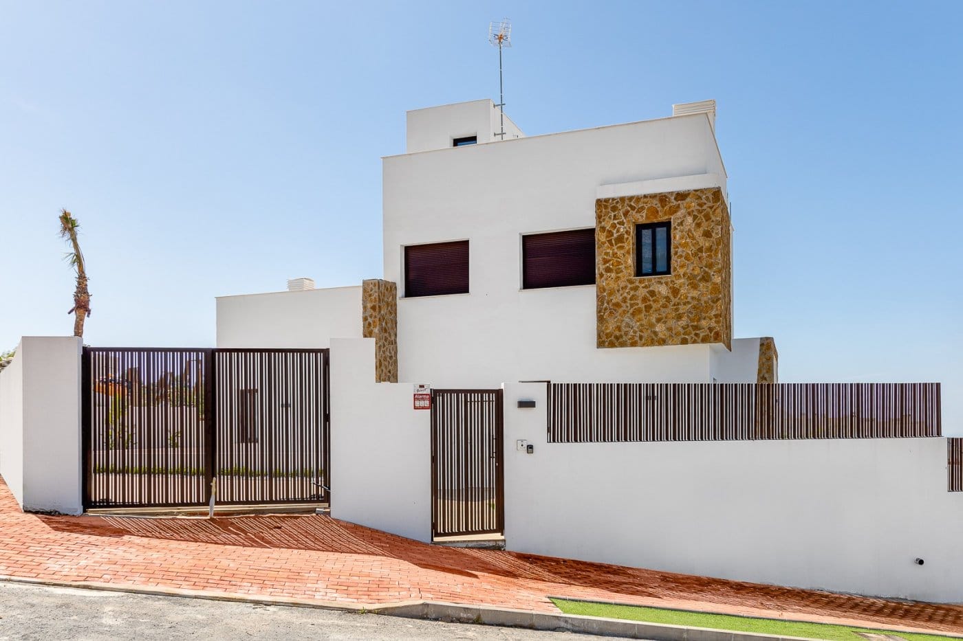 NEW-BUILD-VILLAS-IN-BALCON-DE-FINESTRAT-30 Warm New Build 3 Bedroom Villa with Private Pool in Balcón de Finestrat, Alicante