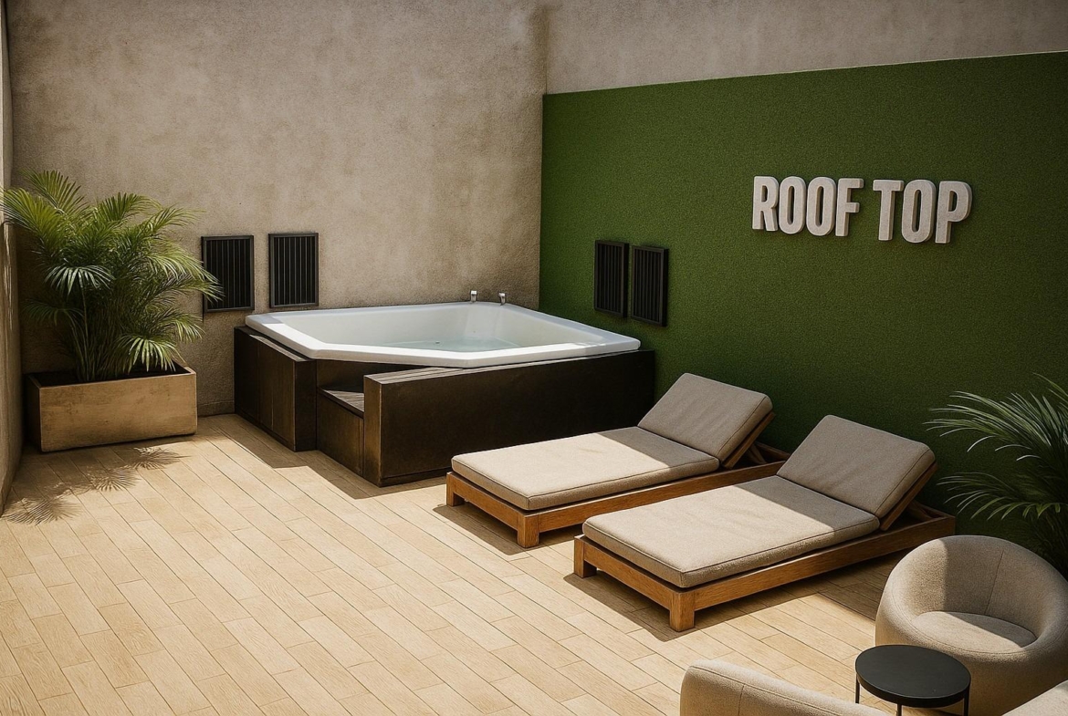 Small rooftop relaxation area with jacuzzi and sun loungers in new build, Torrevieja