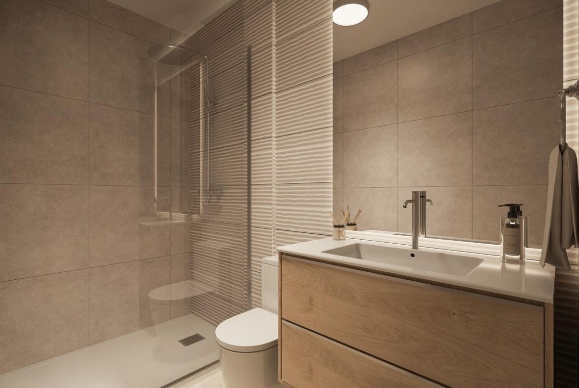 A bathroom with shower, vanity and toilet in Torrevieja, Alicante