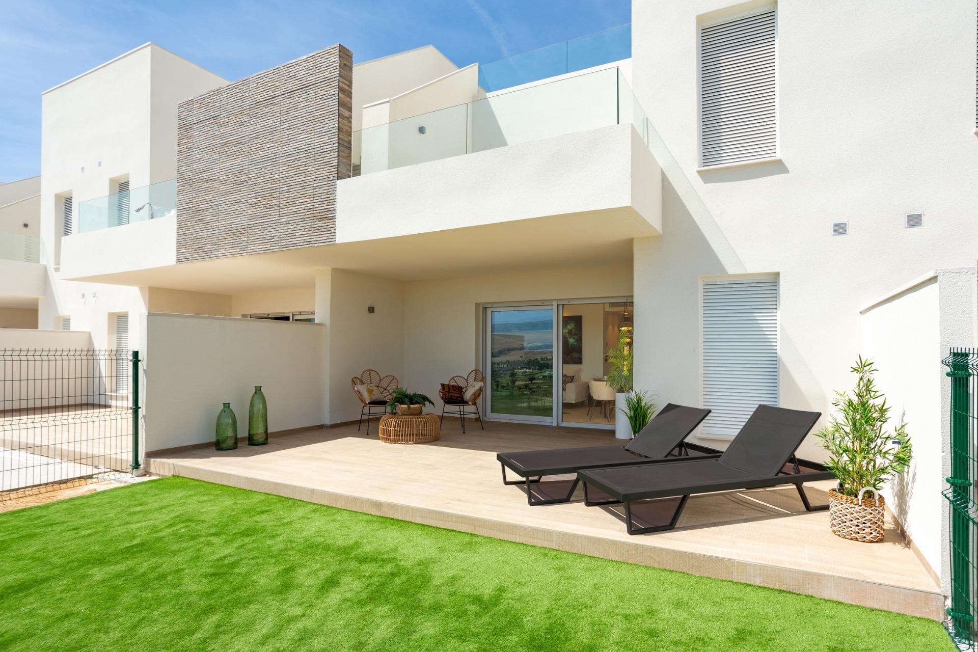 Algorfa – Luxury and Nature at the Costa Blanca Ground-floor home with garden and sun loungers in La Finca Golf, Algorfa, Alicante