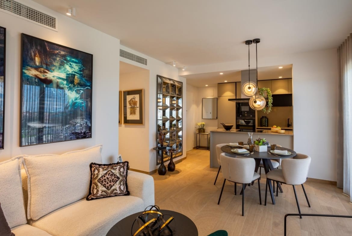 Open-plan living and dining area in La Finca Golf, Algorfa, Alicante