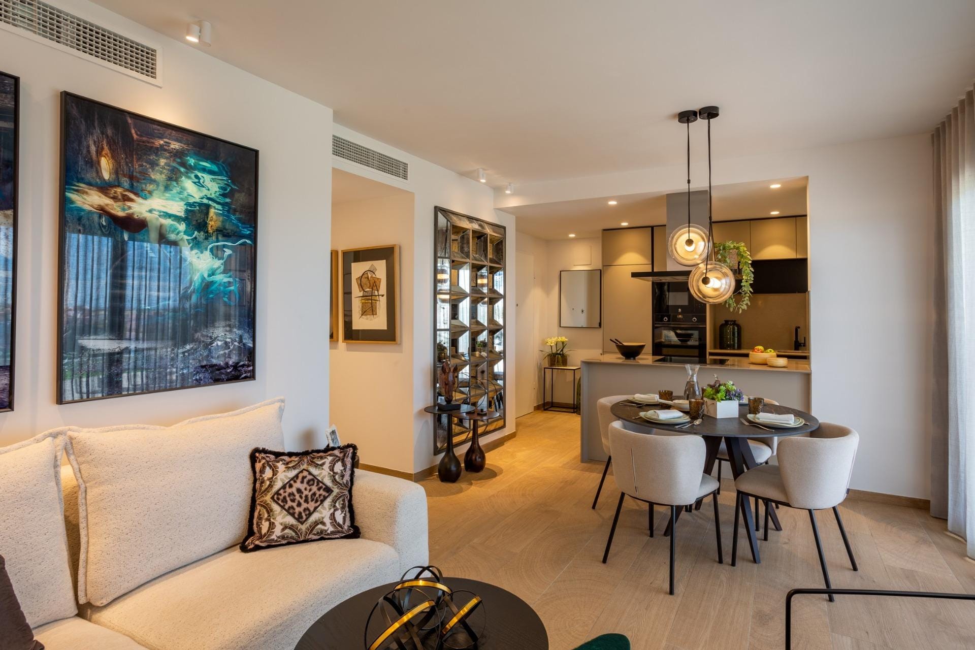 Open-plan living and dining area in La Finca Golf, Algorfa, Alicante