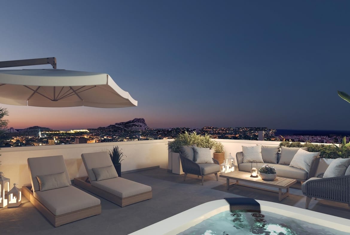 Private solarium with plunge pool and Alicante views in San Agustín, Alicante