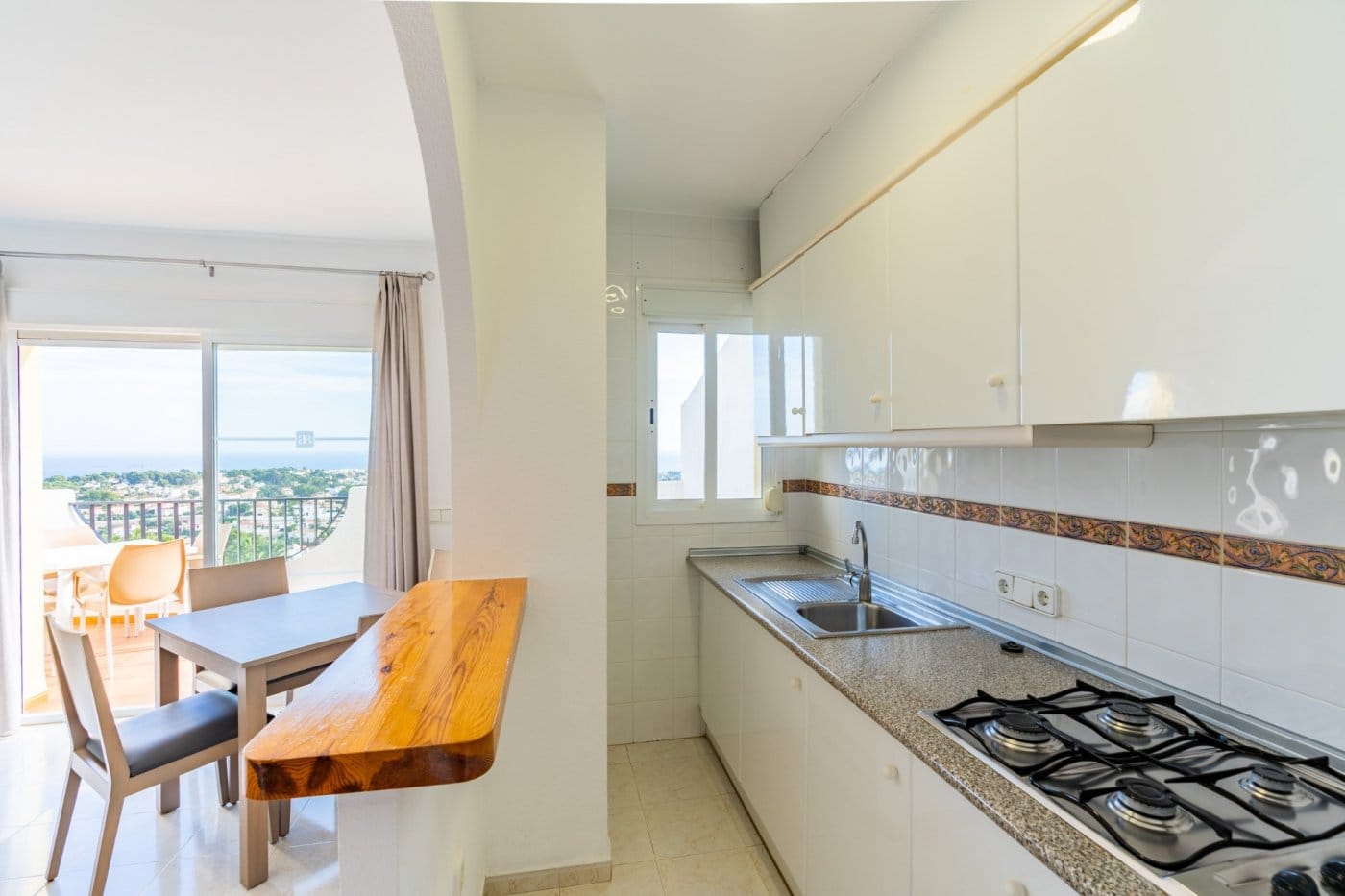 Sea-View 1 Bedroom Penthouse with Private Solarium in Gran Sol, Calpe, Alicante