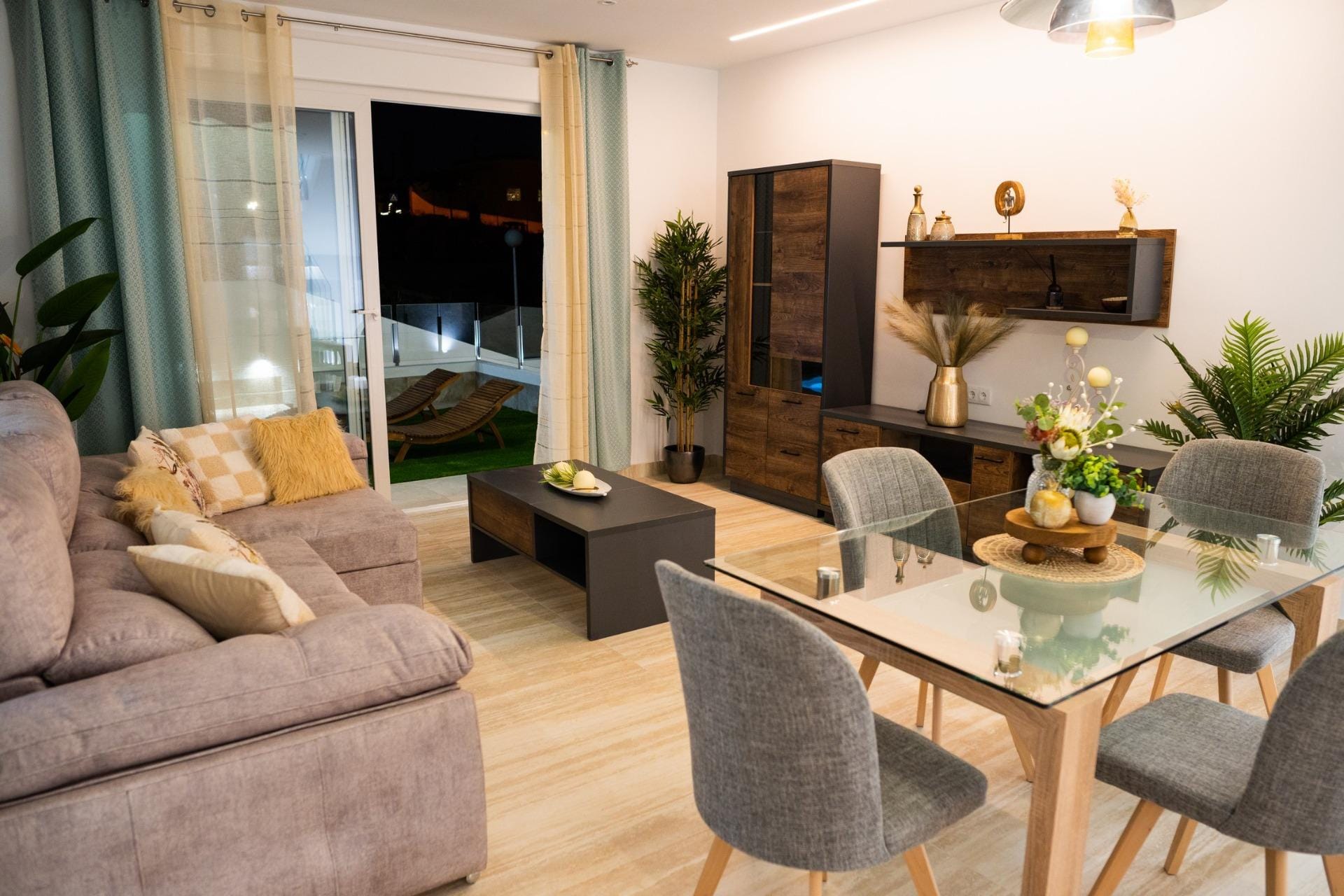 Key Ready 5 Bedroom Villa with Basement and Private Pool near La Marquesa Golf, Ciudad Quesada, Alicante