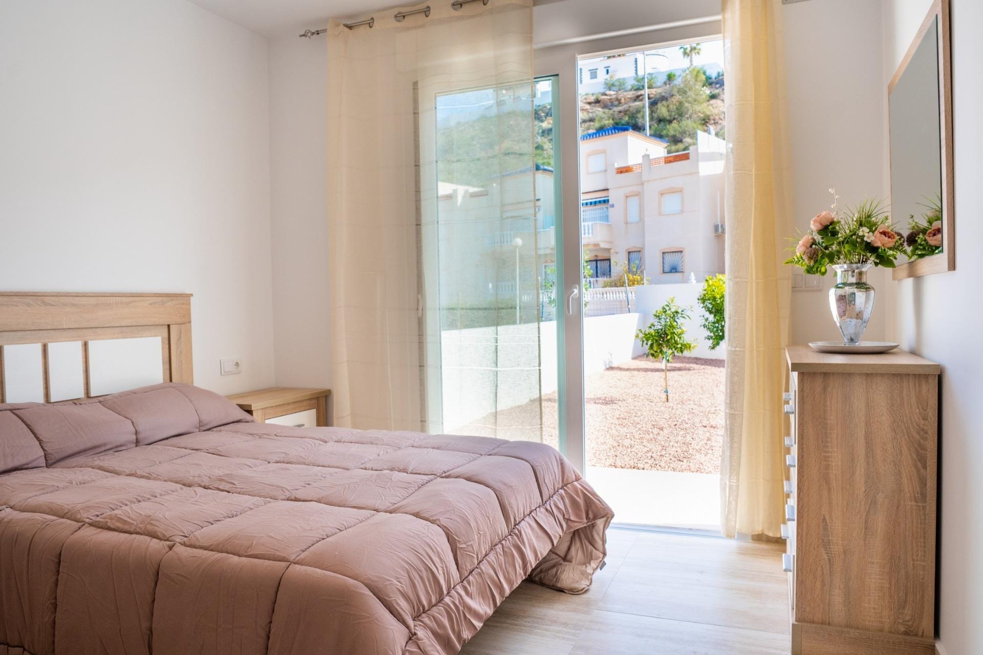 Key Ready 5 Bedroom Villa with Basement and Private Pool near La Marquesa Golf, Ciudad Quesada, Alicante