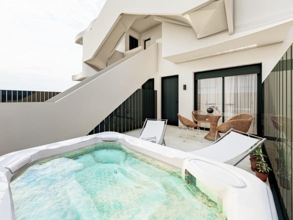 Ground-floor terrace render showing a hot tub and seating in San Pedro del Pinatar, Murcia