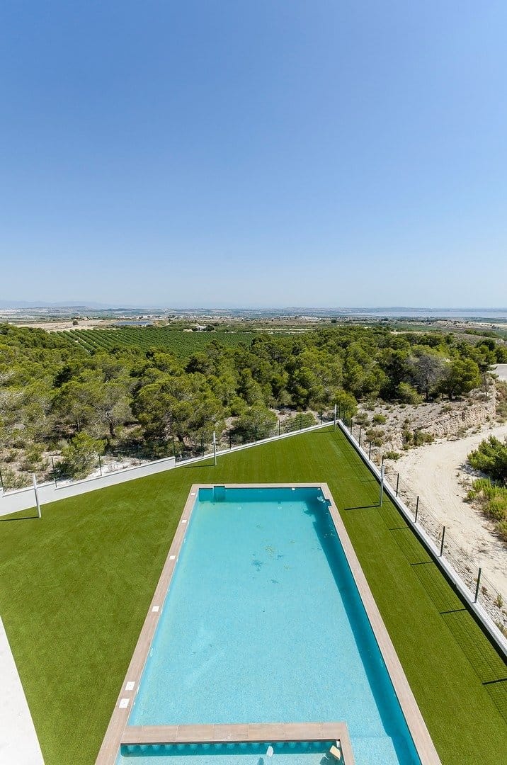 Inviting 3 Bedroom Ground Floor Apartment with Private Pool in San Miguel de Salinas, Alicante