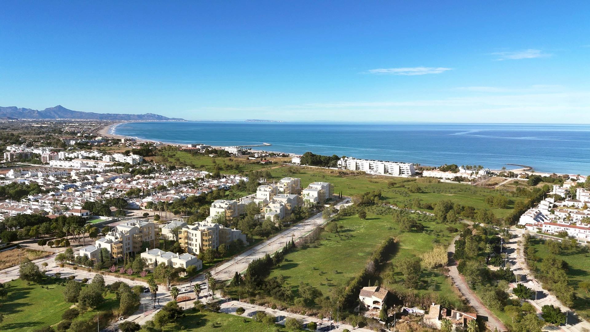Elevated 3 Bedroom Penthouse with Private Solarium and Beach Club Access in El Vergel, Alicante