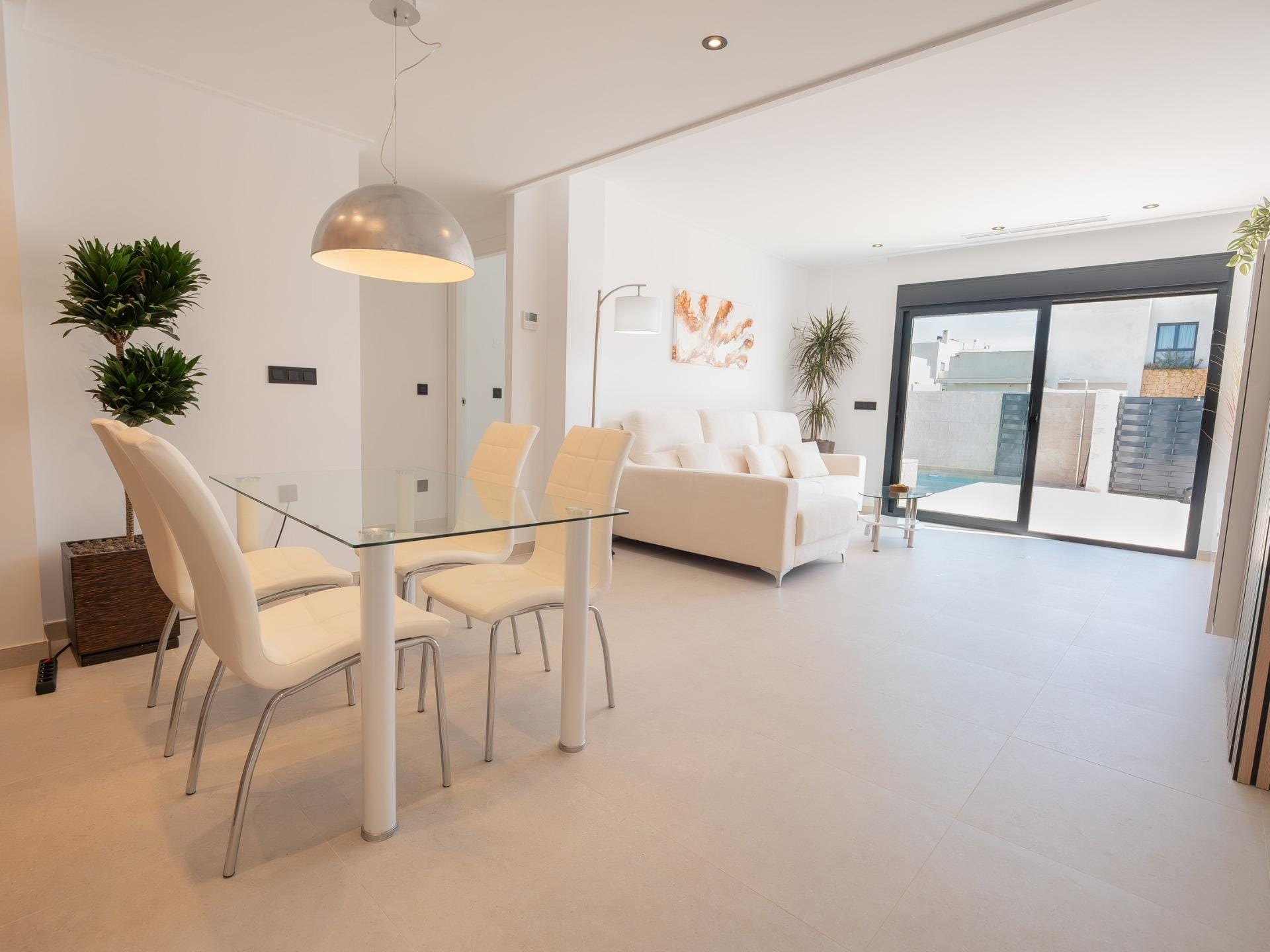 Peaceful 3 Bedroom Villa with Private Pool in Oasis La Marina, San Fulgencio, Alicante