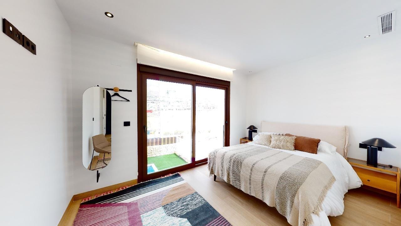 VILLAS-WITH-SEA-VIEWS-IN-FINESTRAT-4 Double bedroom opening towards the garden in Campana Garden, Finestrat, Alicante