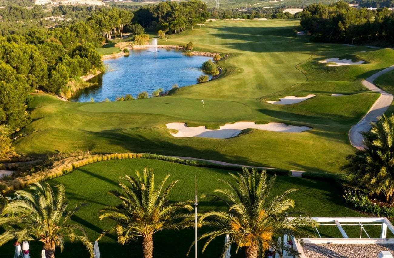 New-build-luxury-villas-at-Las-Colinas-Golf-and-Country-Club-9 Luxury 3 Bedroom Villa with Basement Garage and Private Pool in Las Colinas Golf, Orihuela, Alicante