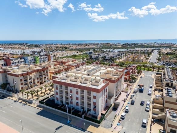 Aerial view of the residential complex and surrounding neighbourhood in Lomas de Cabo Roig, Alicante